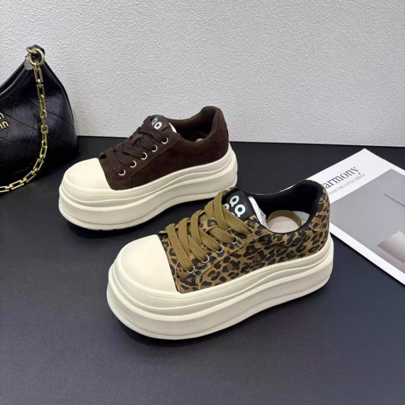 Embroidery Garments - Tênis de plataforma com estampa de